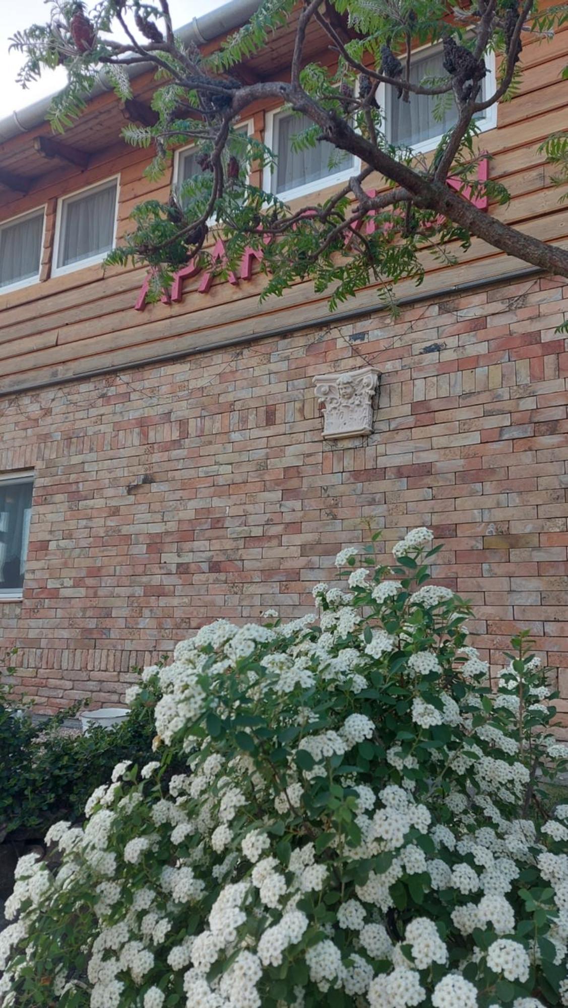 Anna Apartman Apartment Maroslele Exterior photo